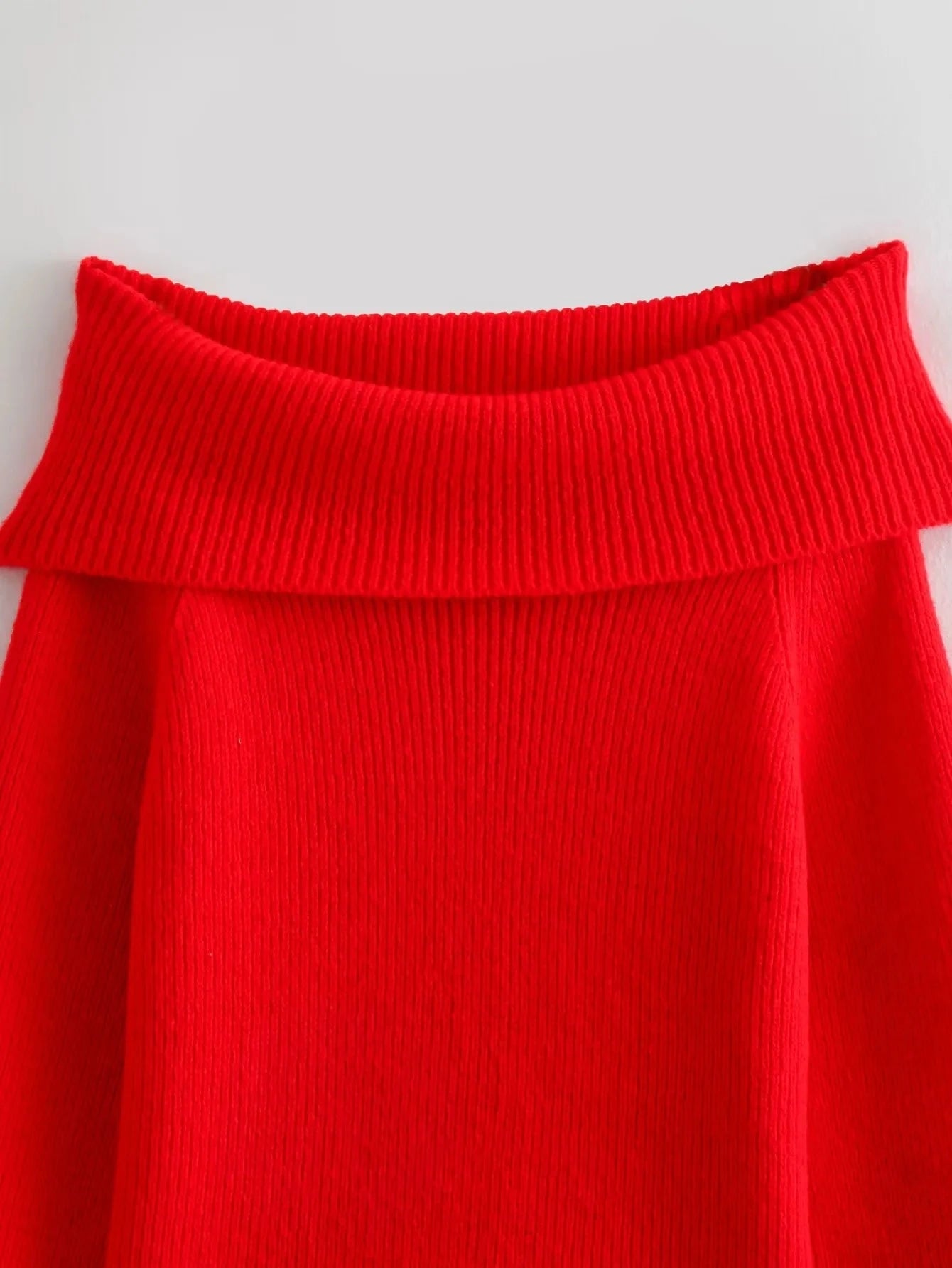 TRAFZA Women Fashion Solid Off Shoulder Sweater Long Sleeve Knitted Pullover Sweater Autumn Female Casual Knitwear Chic Top